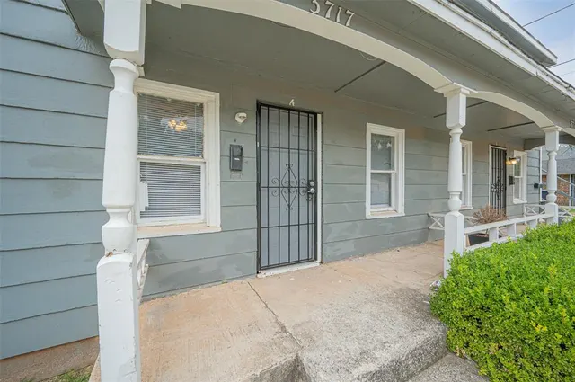 Photo 3 — 3713 S Oklahoma Avenue, Oklahoma City, OK 73129
