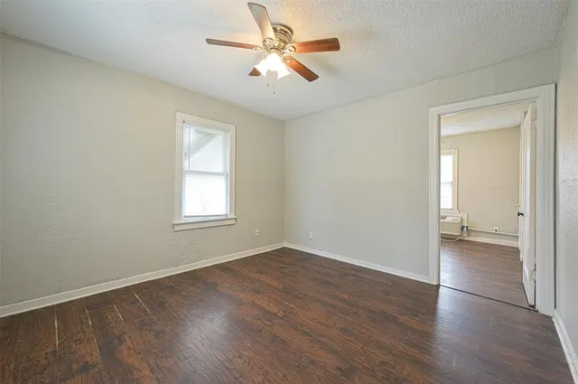 Photo 5 — 3713 S Oklahoma Avenue, Oklahoma City, OK 73129