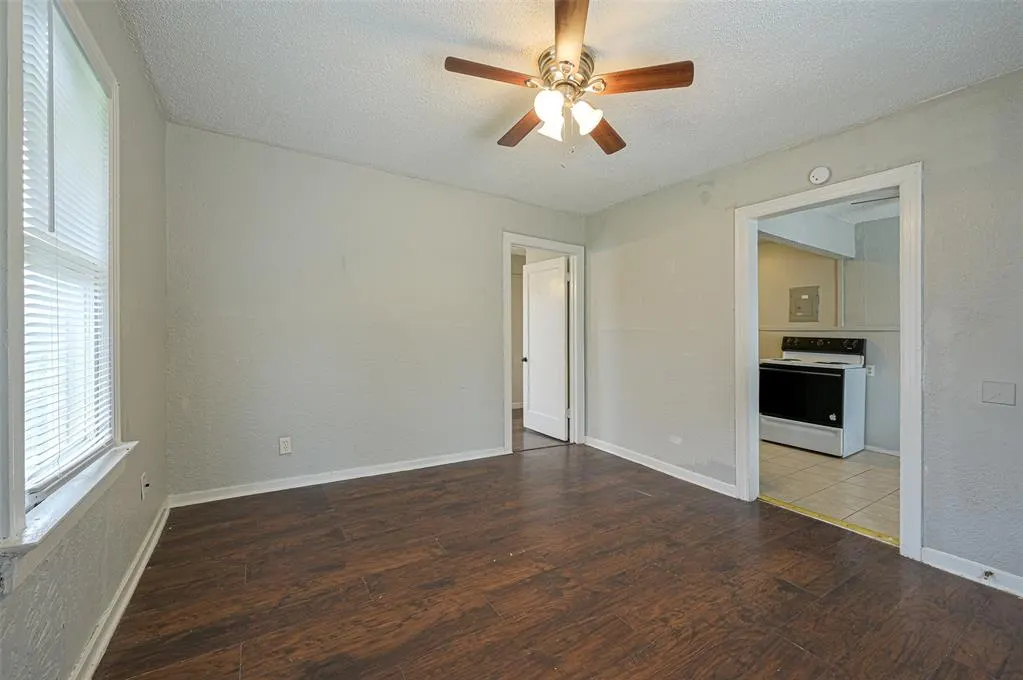 Photo 7 — 3713 S Oklahoma Avenue, Oklahoma City, OK 73129