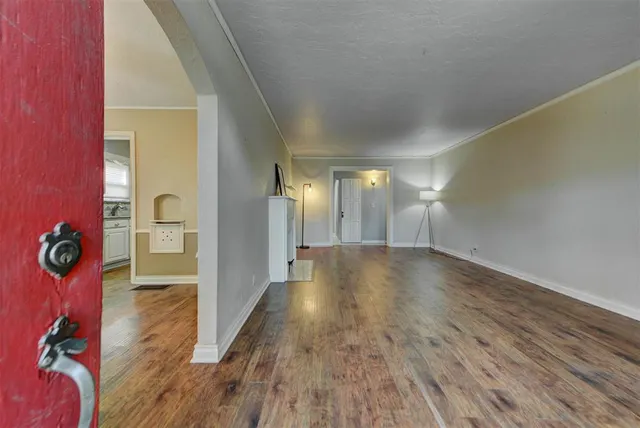 Photo 4 — 2640 NW 27th Street, Oklahoma City, OK 73107
