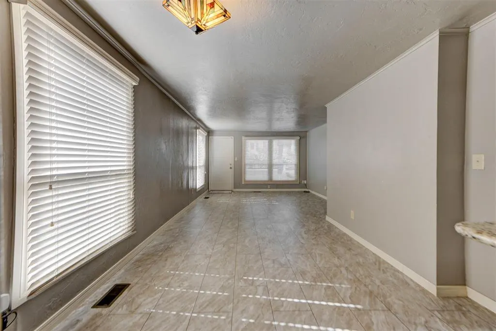 Photo 19 — 2640 NW 27th Street, Oklahoma City, OK 73107