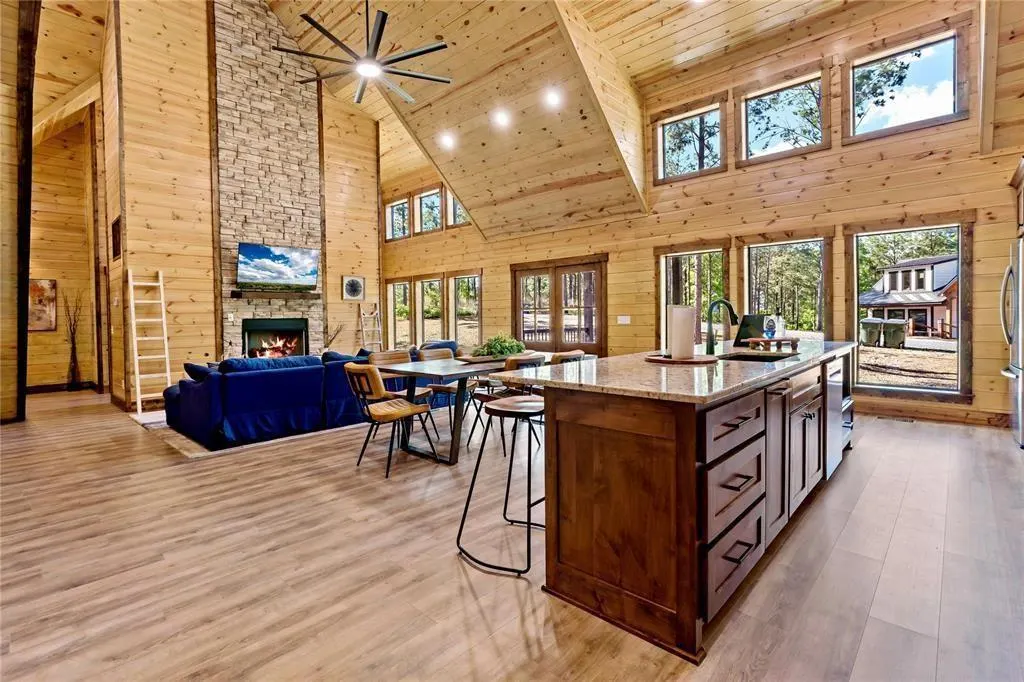 Photo 5 — 62 Locust Grove Trail, Broken Bow, OK 74728