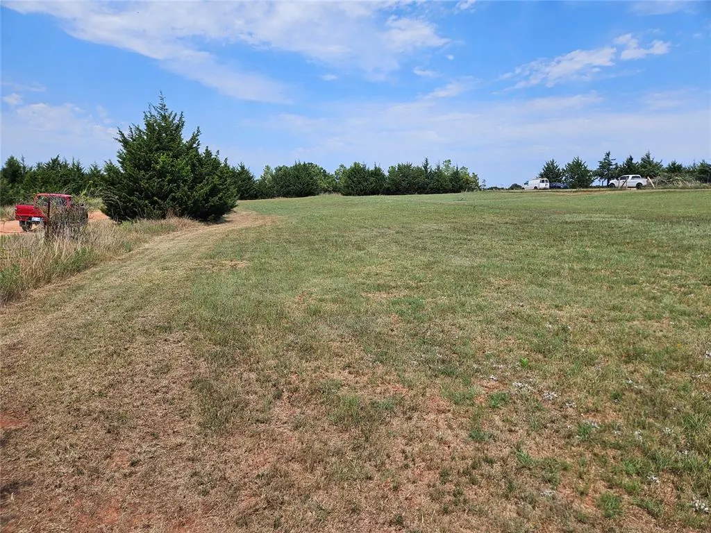 Photo 2 — 227 Terry Lane, McLoud, OK 74851