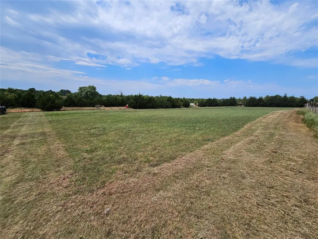 Photo 3 — 227 Terry Lane, McLoud, OK 74851