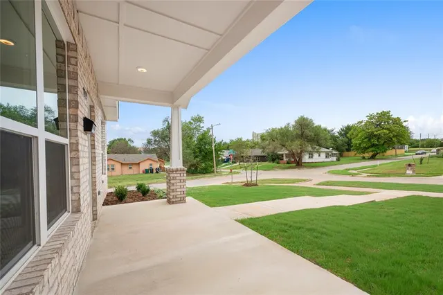 Photo 7 — 1440 NE 11 Street, Oklahoma City, OK 73117