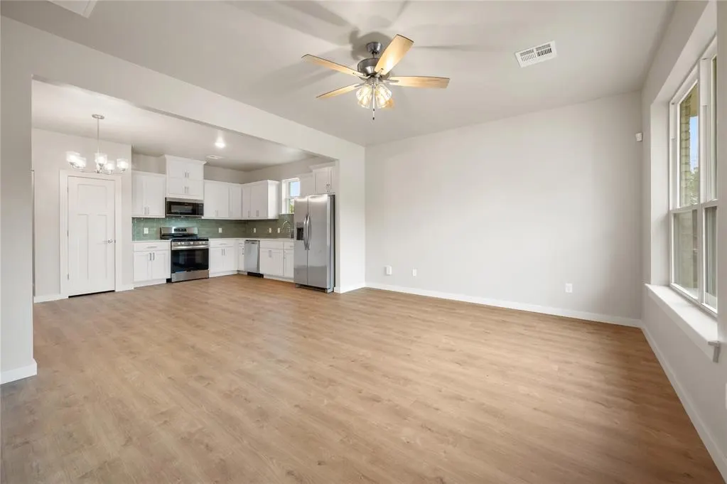 Photo 10 — 1440 NE 11 Street, Oklahoma City, OK 73117