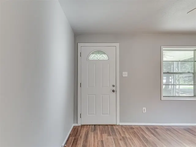 Photo 5 — 10424 NE 17th Street, Oklahoma City, OK 73141