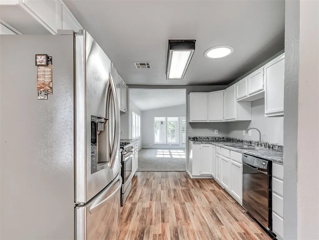 Photo 9 — 10424 NE 17th Street, Oklahoma City, OK 73141