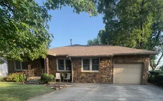 Sold home at 1113 E 6th Street