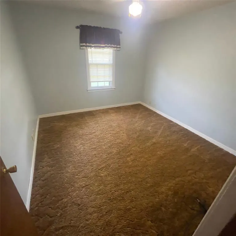 Photo 15 — 1113 E 6th Street, Cushing, OK 74023