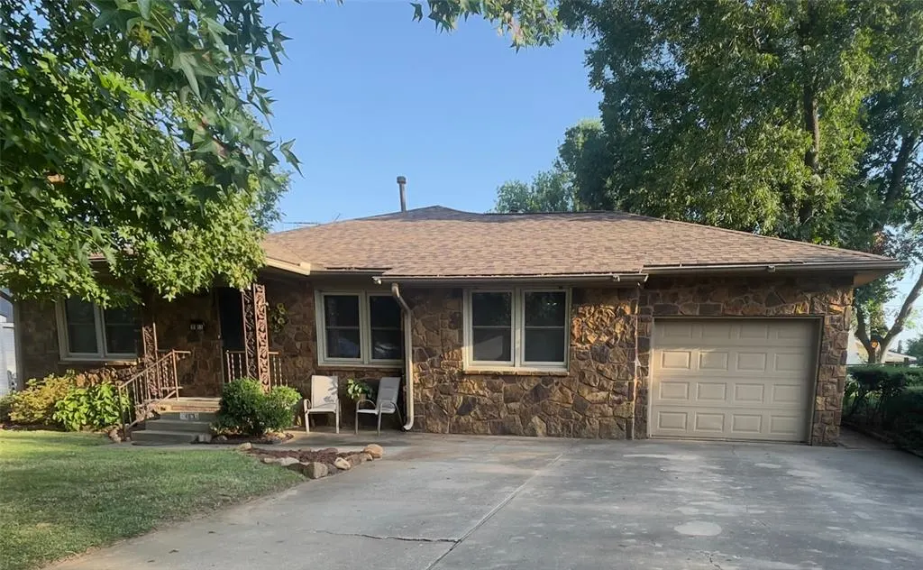 Photo 23 — 1113 E 6th Street, Cushing, OK 74023