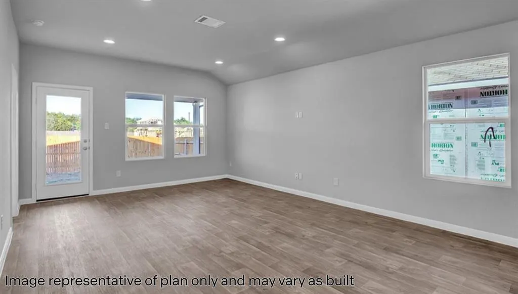Photo 7 — 629 NE 107th Street, Oklahoma City, OK 73131