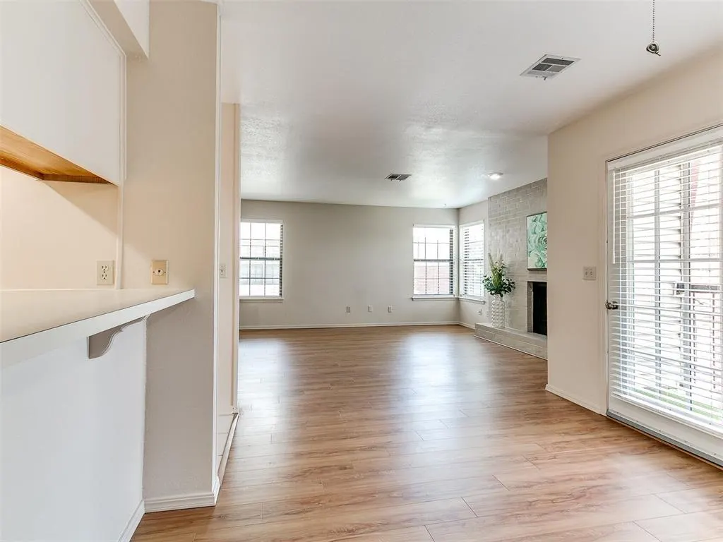 Photo 11 — 4400 Hemingway Drive 221, Oklahoma City, OK 73118