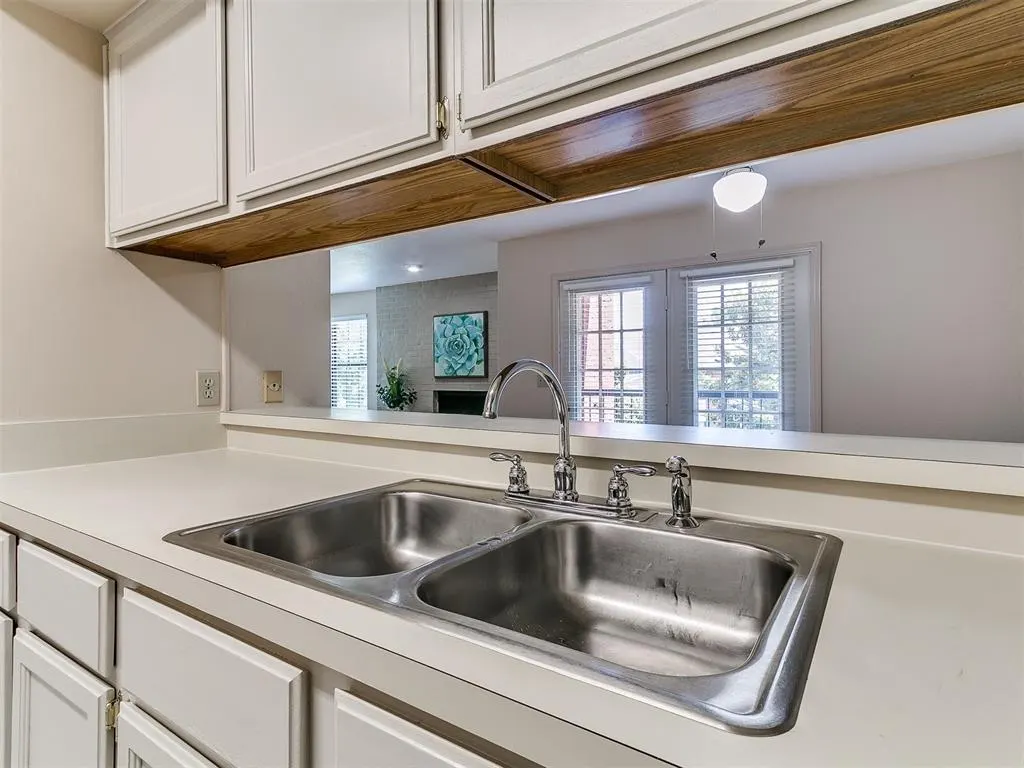 Photo 17 — 4400 Hemingway Drive 221, Oklahoma City, OK 73118