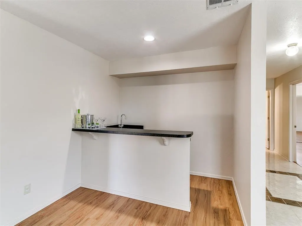 Photo 22 — 4400 Hemingway Drive 221, Oklahoma City, OK 73118