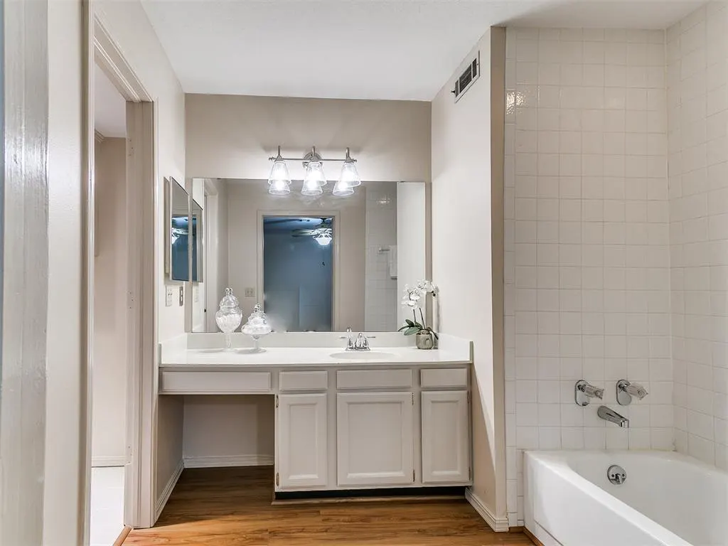 Photo 34 — 4400 Hemingway Drive 221, Oklahoma City, OK 73118