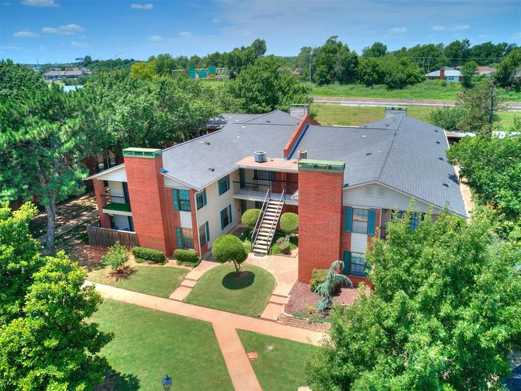 Photo 46 — 4400 Hemingway Drive 221, Oklahoma City, OK 73118