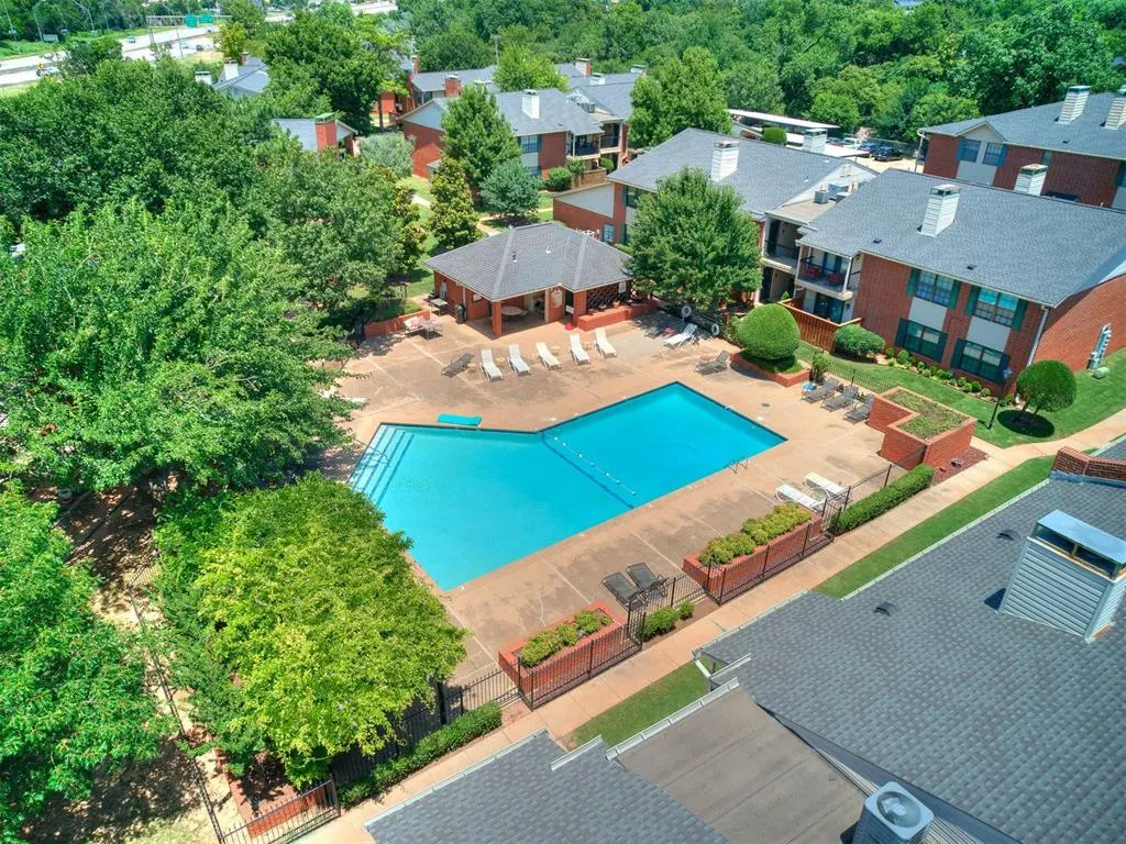 Photo 48 — 4400 Hemingway Drive 221, Oklahoma City, OK 73118