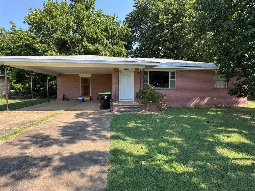 Front exterior — 313 W Meek Street, Wayne, OK 73095
