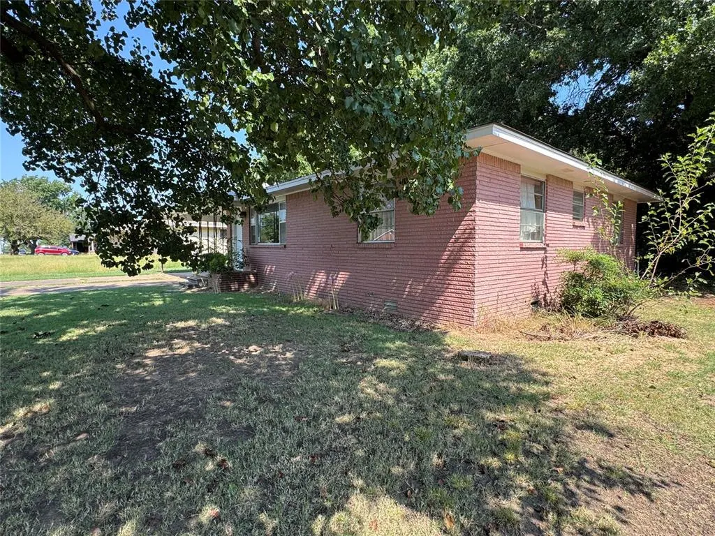 Photo 19 — 313 W Meek Street, Wayne, OK 73095