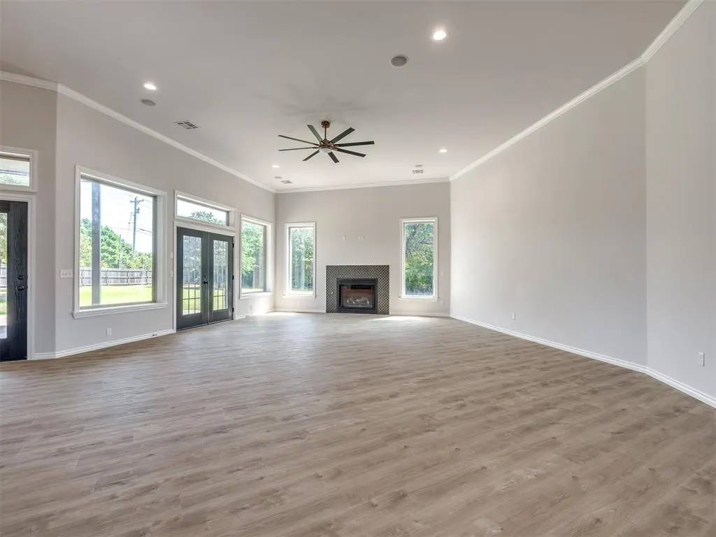Photo 4 — 4500 Mary Ann Circle, Oklahoma City, OK 73150