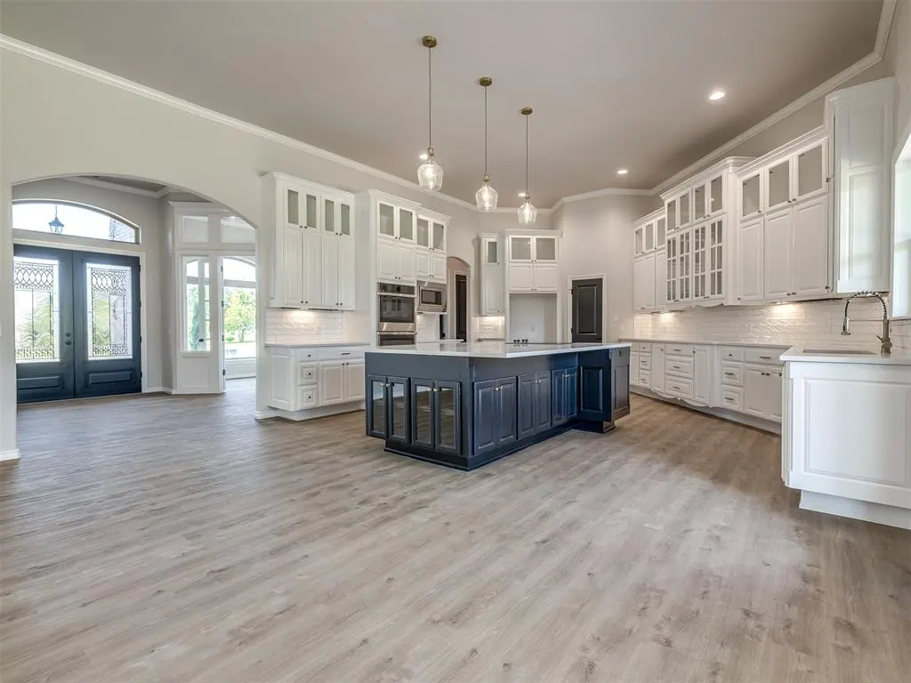 Photo 5 — 4500 Mary Ann Circle, Oklahoma City, OK 73150
