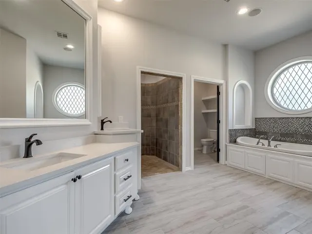 Photo 8 — 4500 Mary Ann Circle, Oklahoma City, OK 73150