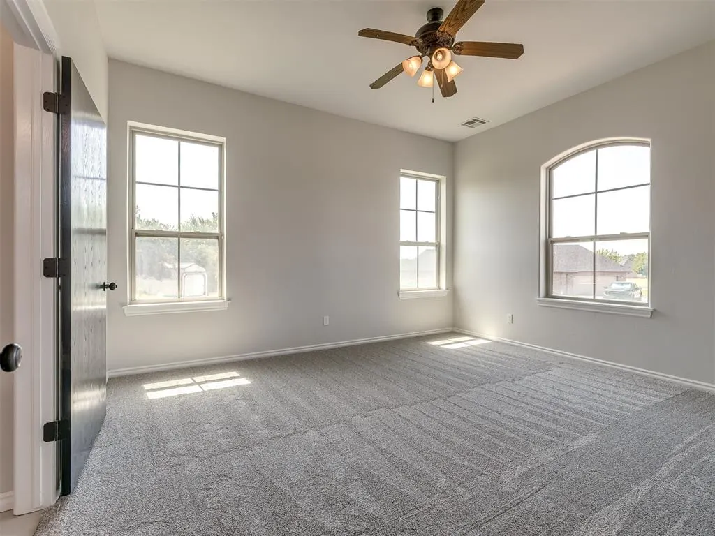Photo 12 — 4500 Mary Ann Circle, Oklahoma City, OK 73150