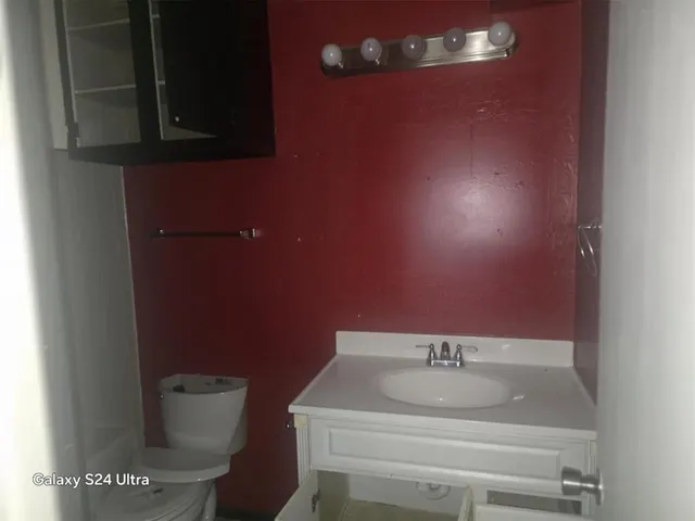 Photo 7 — 1122 NW 52nd Circle, Lawton, OK 73505