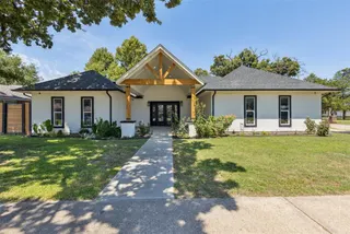 Sold home at 7401 NW 30th Terrace
