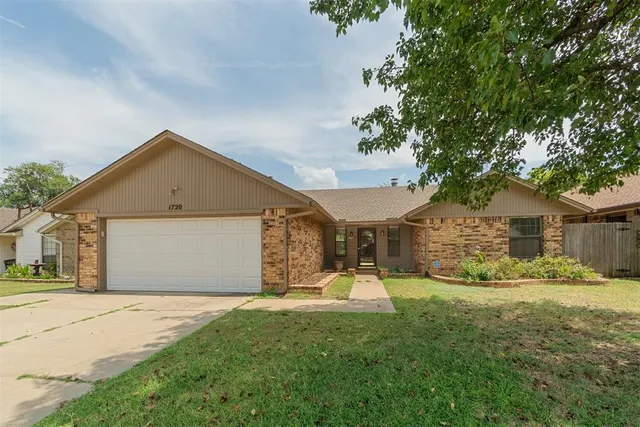 Photo 3 — 1720 Haven Drive, Midwest City, OK 73130