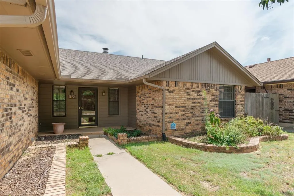 Photo 4 — 1720 Haven Drive, Midwest City, OK 73130