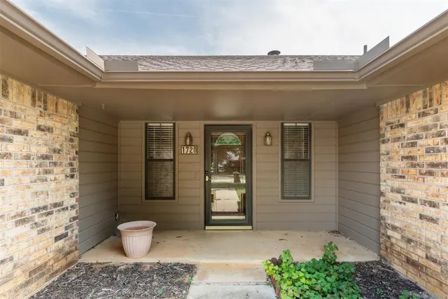 Photo 6 — 1720 Haven Drive, Midwest City, OK 73130