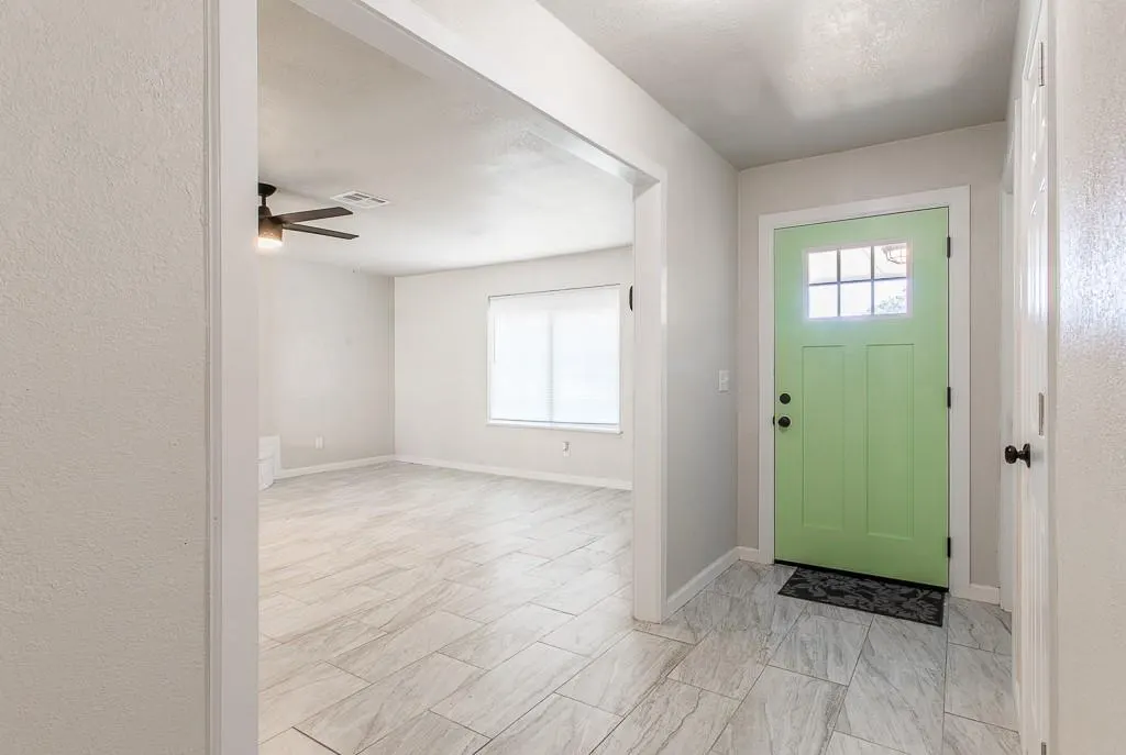 Photo 5 — 20435 Palmer Road, Harrah, OK 73045