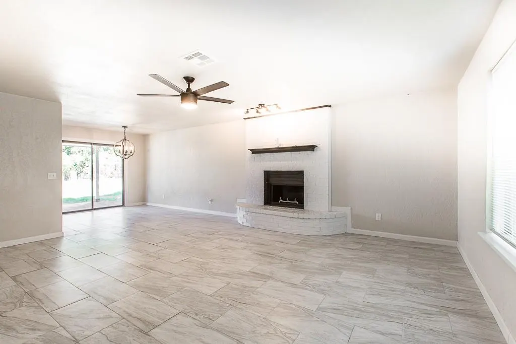 Photo 6 — 20435 Palmer Road, Harrah, OK 73045