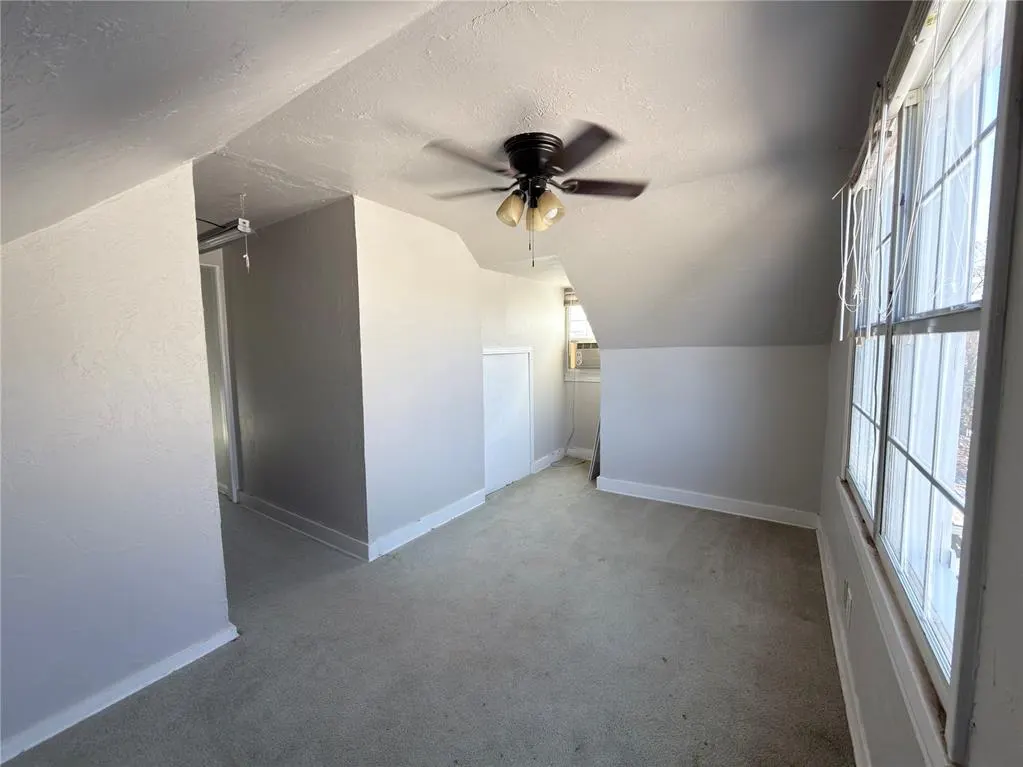 Photo 6 — 102 E Lilac Lane, Midwest City, OK 73110