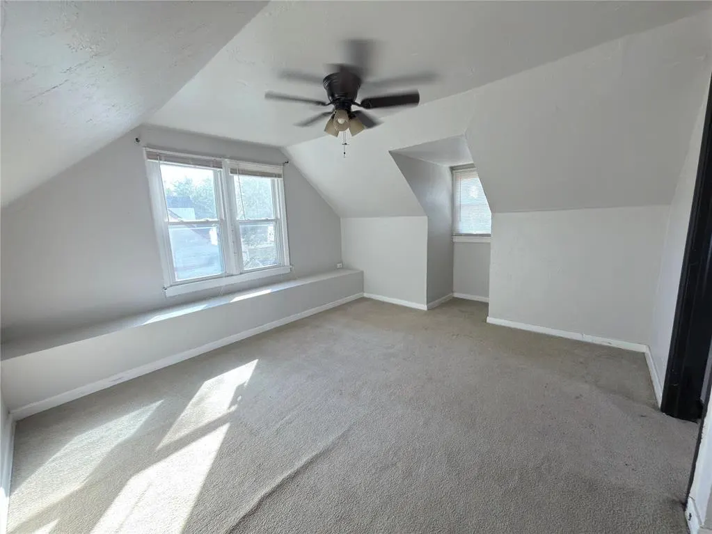 Photo 8 — 102 E Lilac Lane, Midwest City, OK 73110