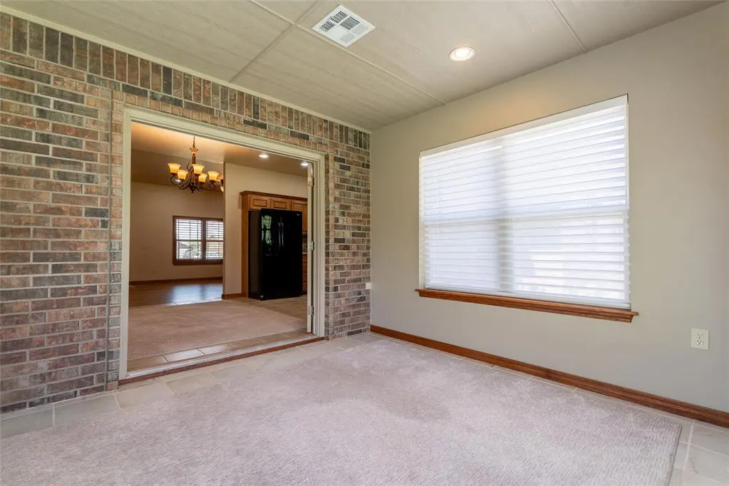Photo 21 — 211 Shale Crest, Clinton, OK 73601