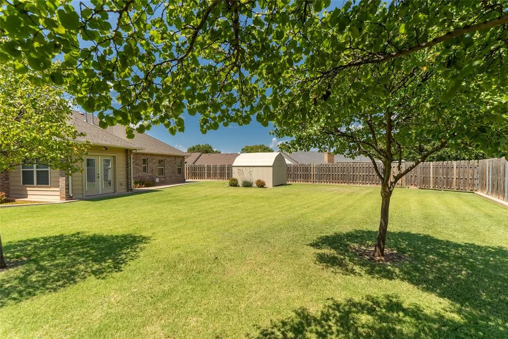Photo 24 — 211 Shale Crest, Clinton, OK 73601
