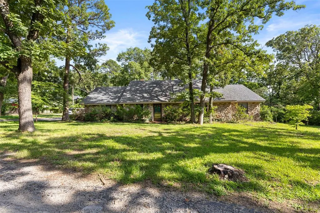 Photo 2 — 110 Acker Drive, Ada, OK 74820