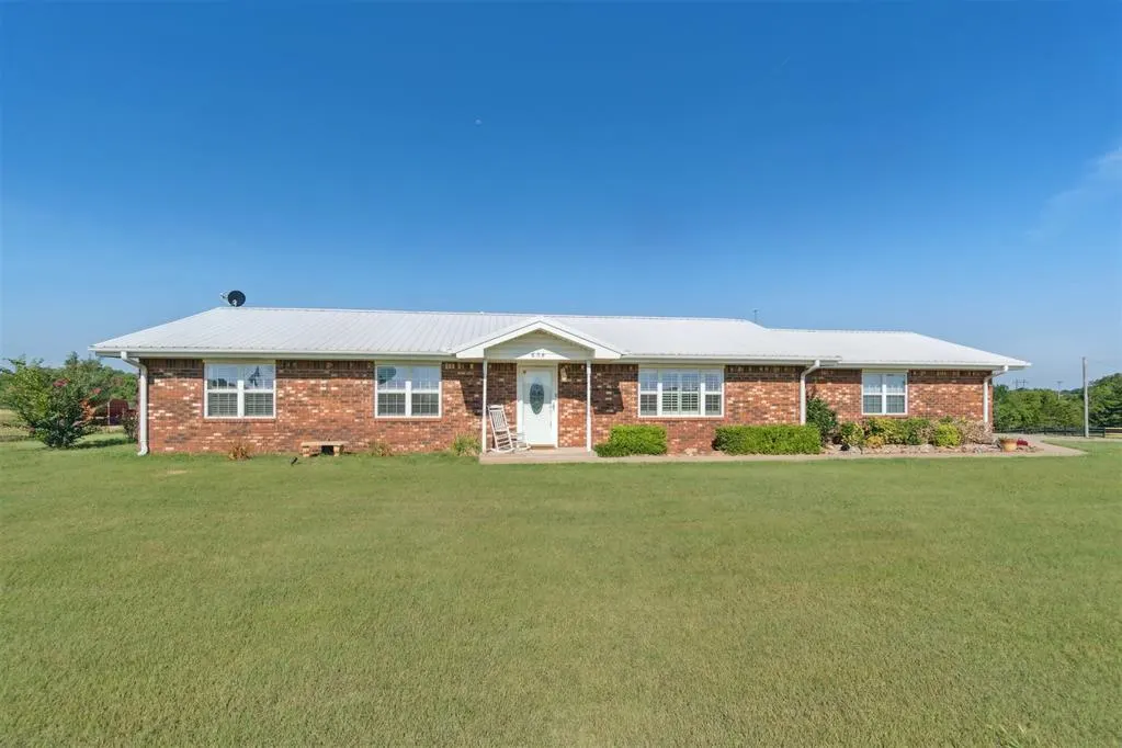 Front exterior — 608 N Highway 177, Carney, OK 74832