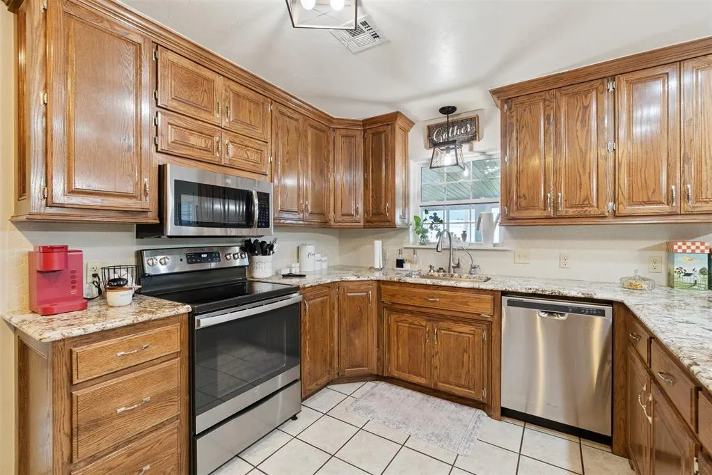 Photo 19 — 608 N Highway 177, Carney, OK 74832