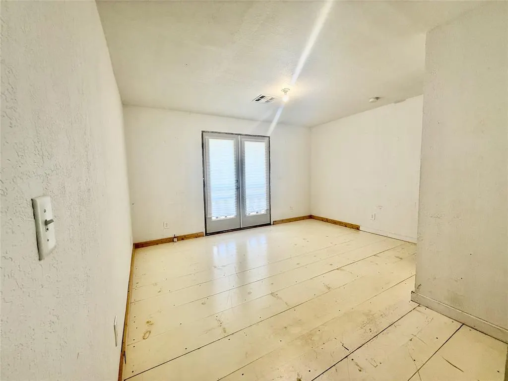 Photo 13 — 21553 73 Highway, Foss, OK 73647