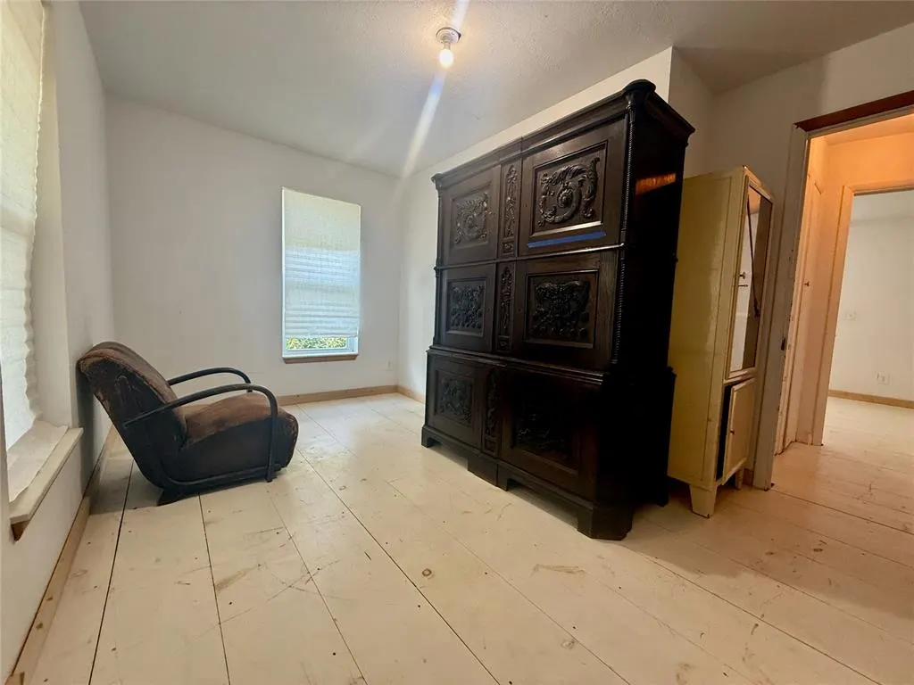 Photo 15 — 21553 73 Highway, Foss, OK 73647