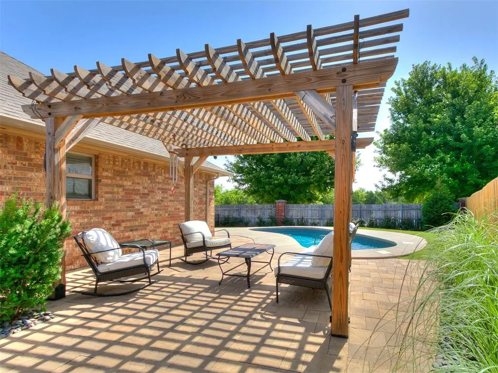 Photo 10 — 5712 Bent Creek Drive, Oklahoma City, OK 73135