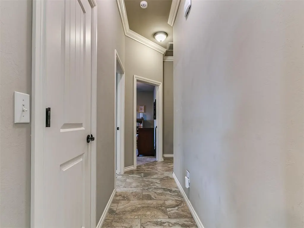 Photo 18 — 5712 Bent Creek Drive, Oklahoma City, OK 73135