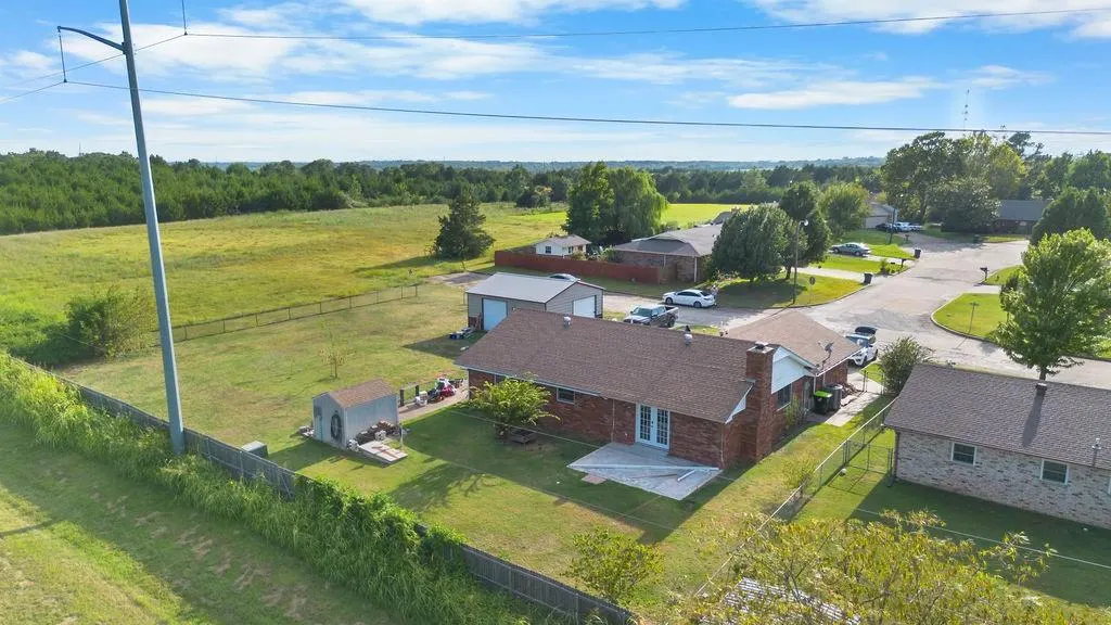 Photo 36 — 707 Cedar Lane, Tecumseh, OK 74873