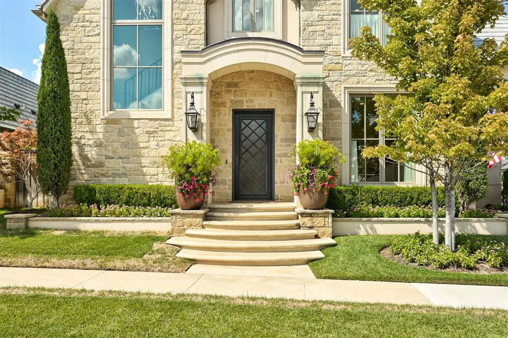 Photo 4 — 1121 Cumberland Court, Nichols Hills, OK 73116