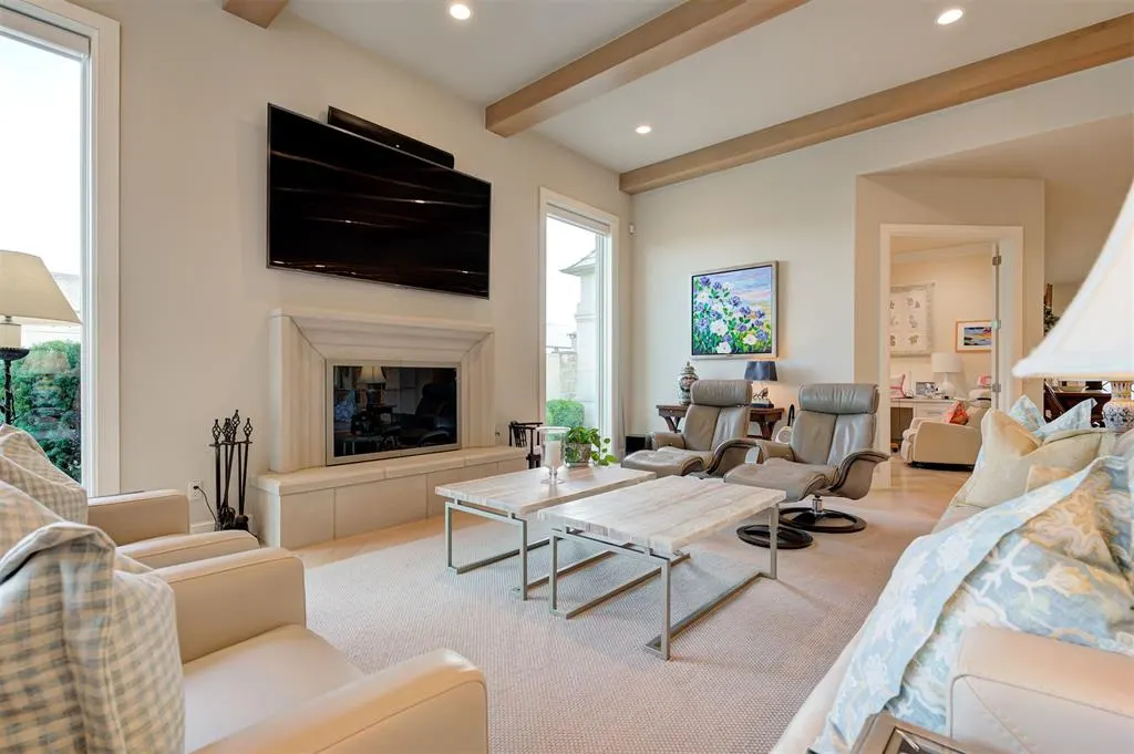 Photo 9 — 1121 Cumberland Court, Nichols Hills, OK 73116
