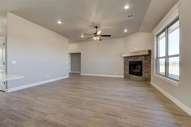 Photo 5 — 2090 Cash Court, Blanchard, OK 73010